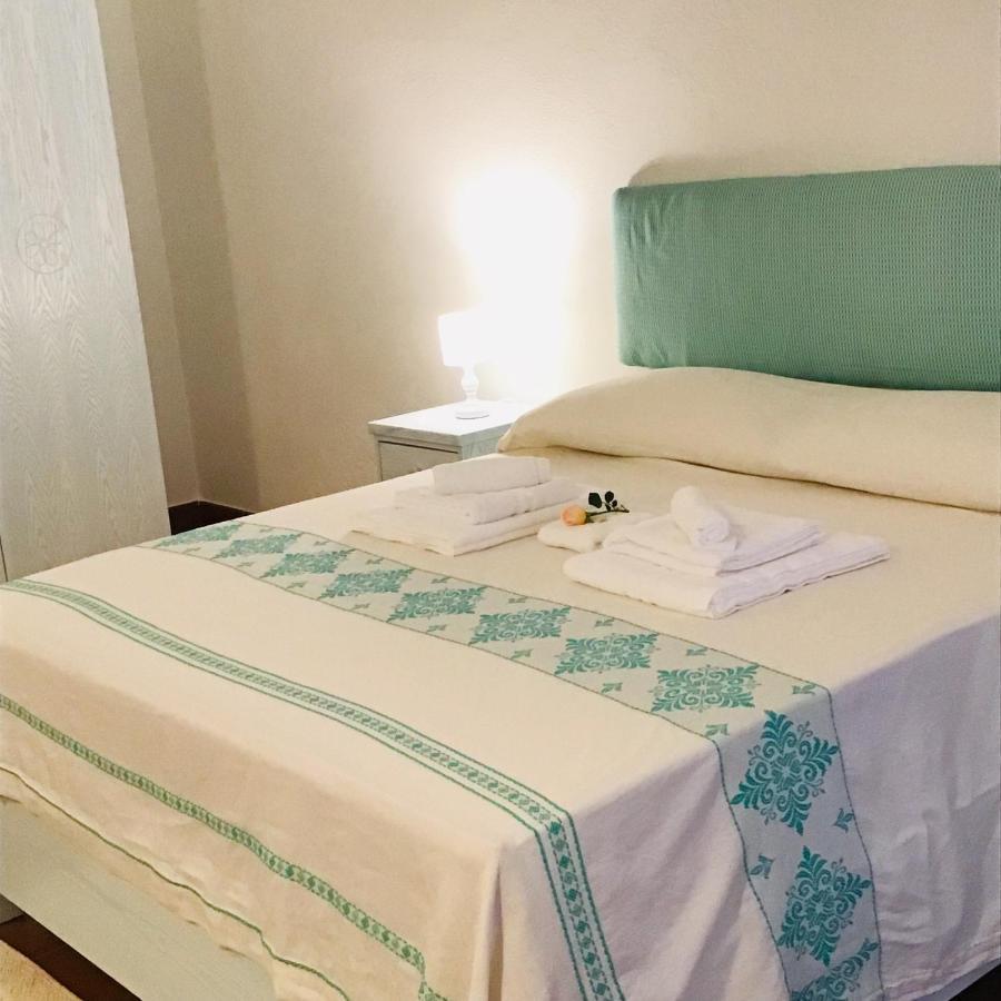 Bed and Breakfast L'Asfodelo Ла-Маддалена Экстерьер фото